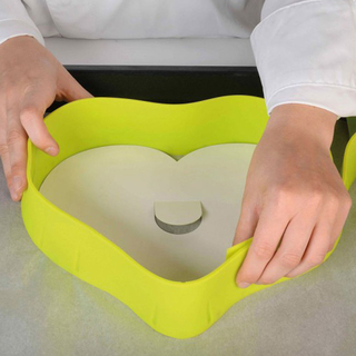 Backform Flexi Tortenring Silikon magnetisch, frei gestalltbare Universal Kuchenbackform, grün