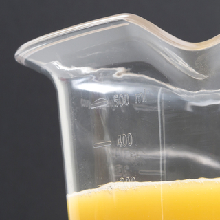 Zitruspresse Zitronenpresse Orangenpresse, mit Becher - Skalierung bis 500 ml, Kunststoff, ca. 13.5 cm, Yellow, 1 Stück