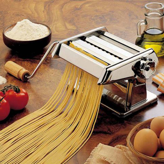 Pastamaschine NudelmaschineTitania manuell mit Schraubzwinge