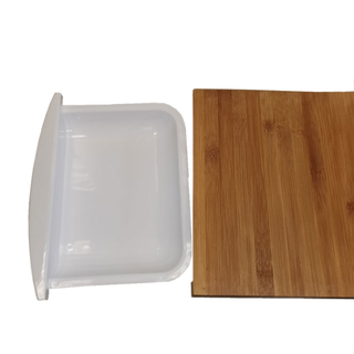 Schneidebrett Tranchierbrett aus zertifiziertem Bambus mit 2 Auffangschalen aus Kunststoff, ca. 32,5/ 38 x 25.5 x 4 cm, weiß/ Bambus